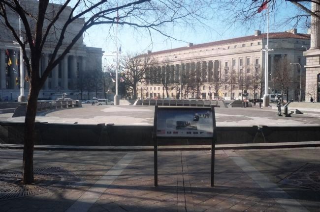 The Navy Memorial - from Bow to Stern Marker Photo, Click for full size