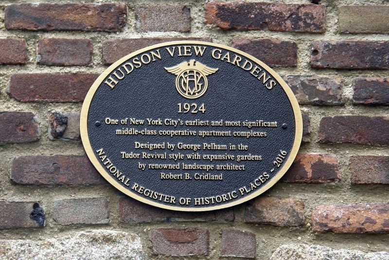 Hudson View Gardens plaque image. Click for full size.