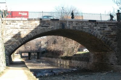 Looking East at the Wisconsin Avenue Bridge image. Click for full size.