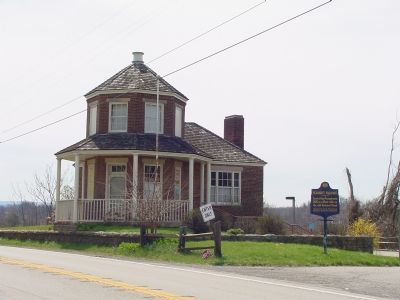 Searight's Tollhouse and Marker. Click for full size. Searight's Tollhouse and Marker image. Click for full size.