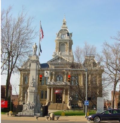 Memorial and Courthouse. Click for full size. Memorial and Courthouse image. Click for full size.