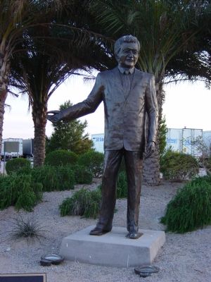 Statue of Don Laughlin. Click for full size. Statue of Don Laughlin image. Click for full size.