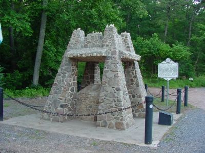 Pinoak Fountain image. Click for full size.