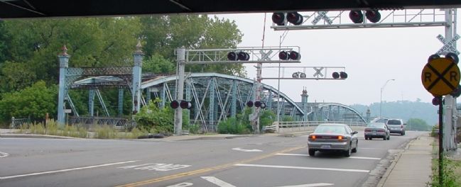 Original Iron Bridge to Wheeling Island and Replacement. Click for full size. Original Iron Bridge to Wheeling Island and Replacement image. Click for full size.