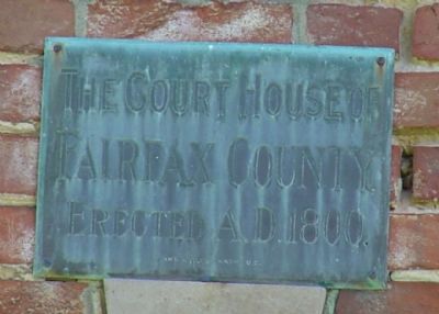 Small Plaque Over Keystone of the Center Archway image. Click for full size.