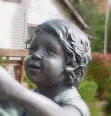 Close Up of Sculpture image. Click for full size.