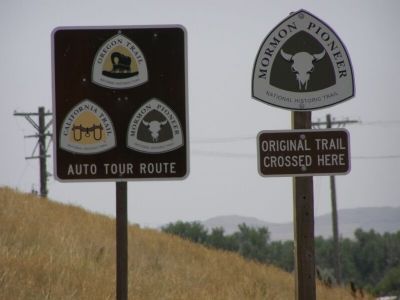 Trail route markers image. Click for full size.