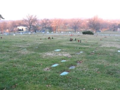 Fort Lincoln Cemetery image. Click for full size.