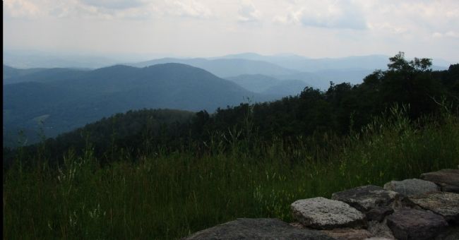 Blue Ridge Mountains image. Click for full size.
