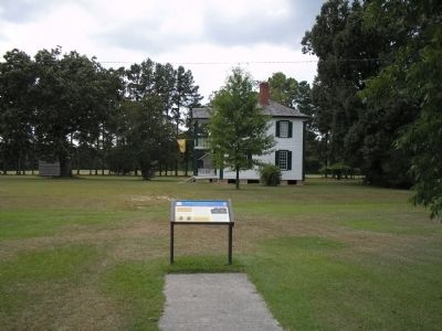 Battle of Bentonville marker and Harper House. Click for full size. Battle of Bentonville marker and Harper House image. Click for full size.