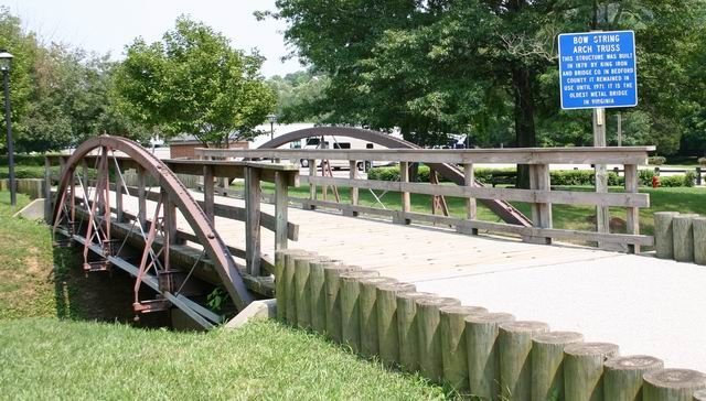Bow String Arch Truss Bridge and Marker image. Click for full size.