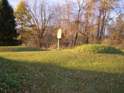 Three of the four Mounds and Marker. Click for full size. Three of the four Mounds and Marker image. Click for full size.