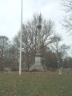 View of the entire Monument image. Click for full size.