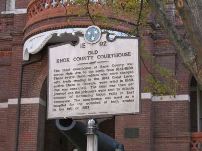 Old Knox County Courthouse Marker image. Click for full size.