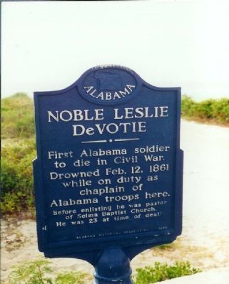 Noble Leslie DeVotie Marker image. Click for full size.