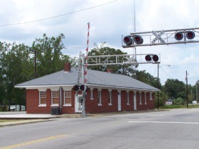 The Nearby Former Atlantic Coast Line Train Station image. Click for full size.
