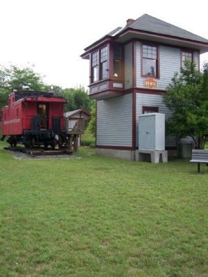 Bowie Caboose and Tower image. Click for full size.