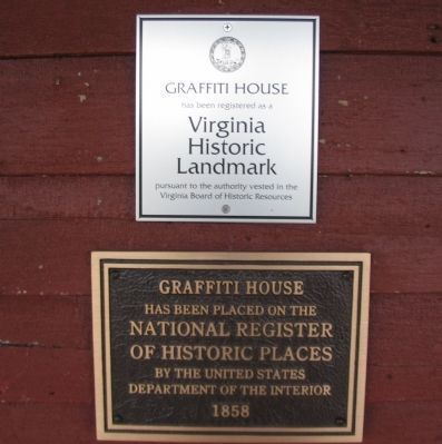 The Graffiti House National and State Register Plaques image. Click for full size.