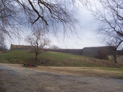 The face of Fort Washington from the river's edge. image. Click for full size.