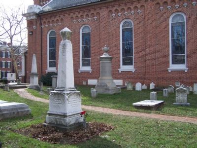 Full view of grave stone image. Click for full size.