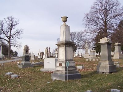 Full view of grave stone image. Click for full size.