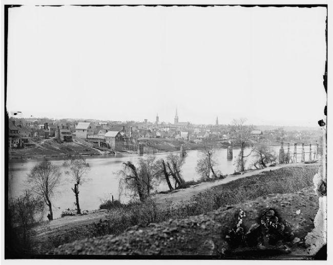 Union soldiers March 1863 view from farther down river image. Click for more information.