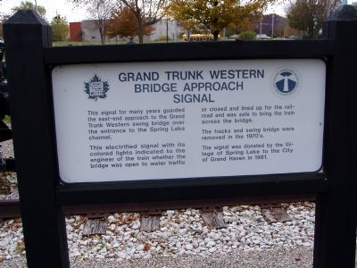 Grand Trunk Western Bridge Approach Signal Marker image. Click for full size.