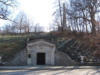 The receiving vault, with Lincoln's Tomb in the background image. Click for full size.