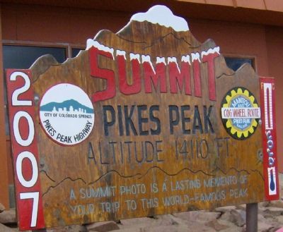 Pikes Peak Summit image. Click for full size.