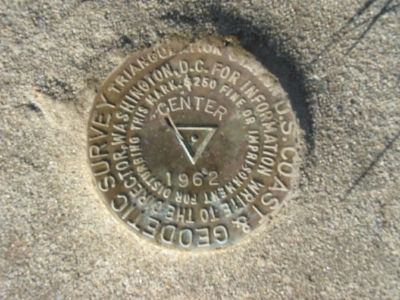 This benchmark marks the spot image. Click for full size.