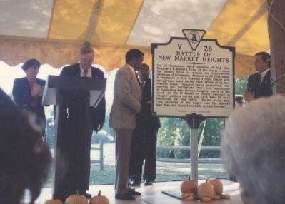 Unveiling Ceremony, Deep Bottom Park, Varina, 1993. image. Click for full size.