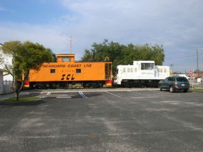 Rail cars nearby. Click for full size. Rail cars nearby image. Click for full size.