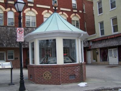 This and 7 other markers are located in this display kiosk. image. Click for full size.