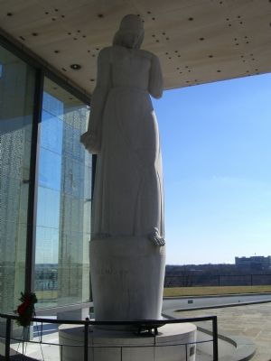 <i>Memory</i>, at the Virginia War Memorial image. Click for full size.