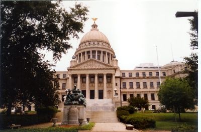 Mississippi Capitol Building in Jackson image. Click for full size.