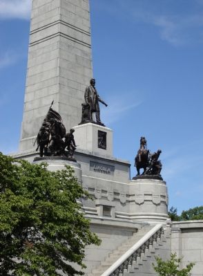Lincoln's Tomb. Click for full size. Lincoln's Tomb image. Click for full size.