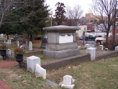 Full view of grave site. image. Click for full size.