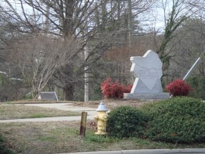 Lumberton Bicentennial Park, Monument, and Marker image. Click for full size.