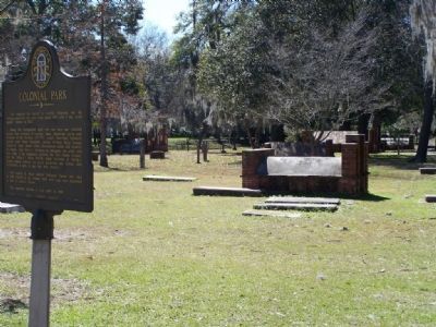 Colonial Park Cemetery image. Click for full size.