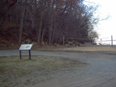 "At the Point of Rock" Marker and Freestone Point image. Click for full size.