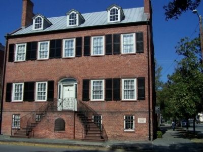 Davenport House...324 E. State Street image. Click for full size.
