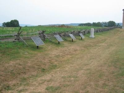 Set of War Department Markers and the 2nd Delaware Monument image. Click for full size.