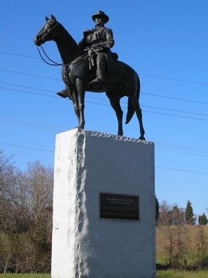 Lee Equestrian Statue image. Click for full size.