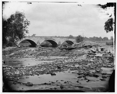 Antietam Bridge on the Sharpsburg-Boonsboro Turnpike - The Middle Bridge image. Click for full size.
