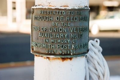 Sons of Union Veterans Dedication Plaque on Iron Flagpole image. Click for full size.