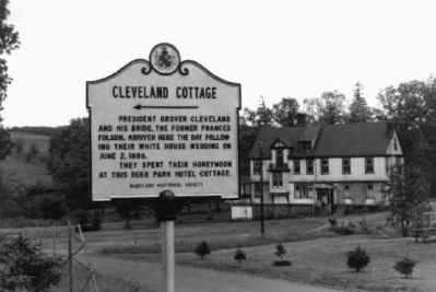 Cleveland Cottage marker. Click for full size. Cleveland Cottage marker image. Click for full size.