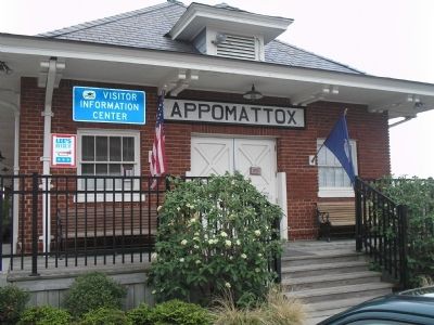 Appomattox Visitors Center image. Click for full size.