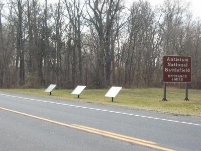 Confederate Tablets on the New Hagerstown Pike image. Click for full size.