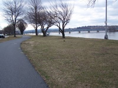 Portion of Riverfront Park looking south. image. Click for full size.