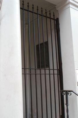 Marker location, inside an alcove, just to the right of the front door. Click for full size. Marker location, inside an alcove, just to the right of the front door image. Click for full size.